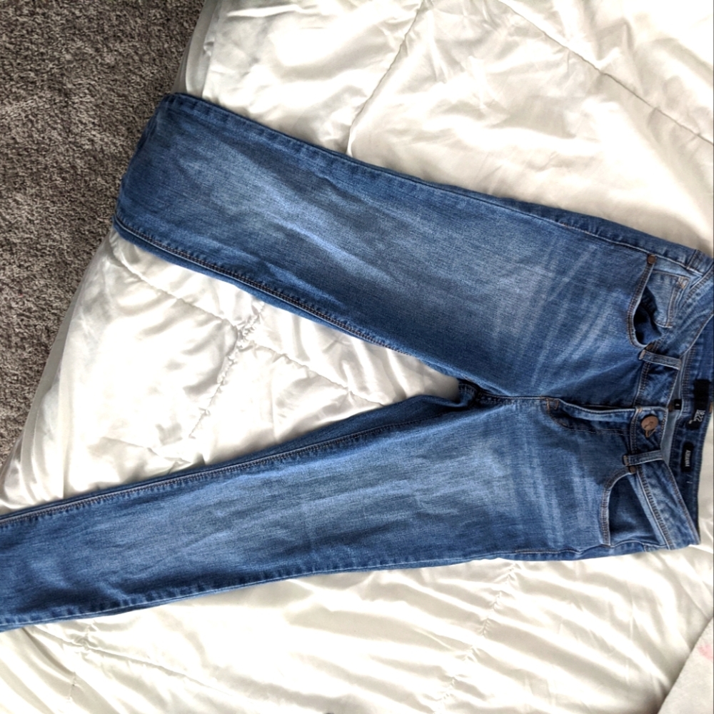 ✨3 for $25✨Jeans stretch size 4